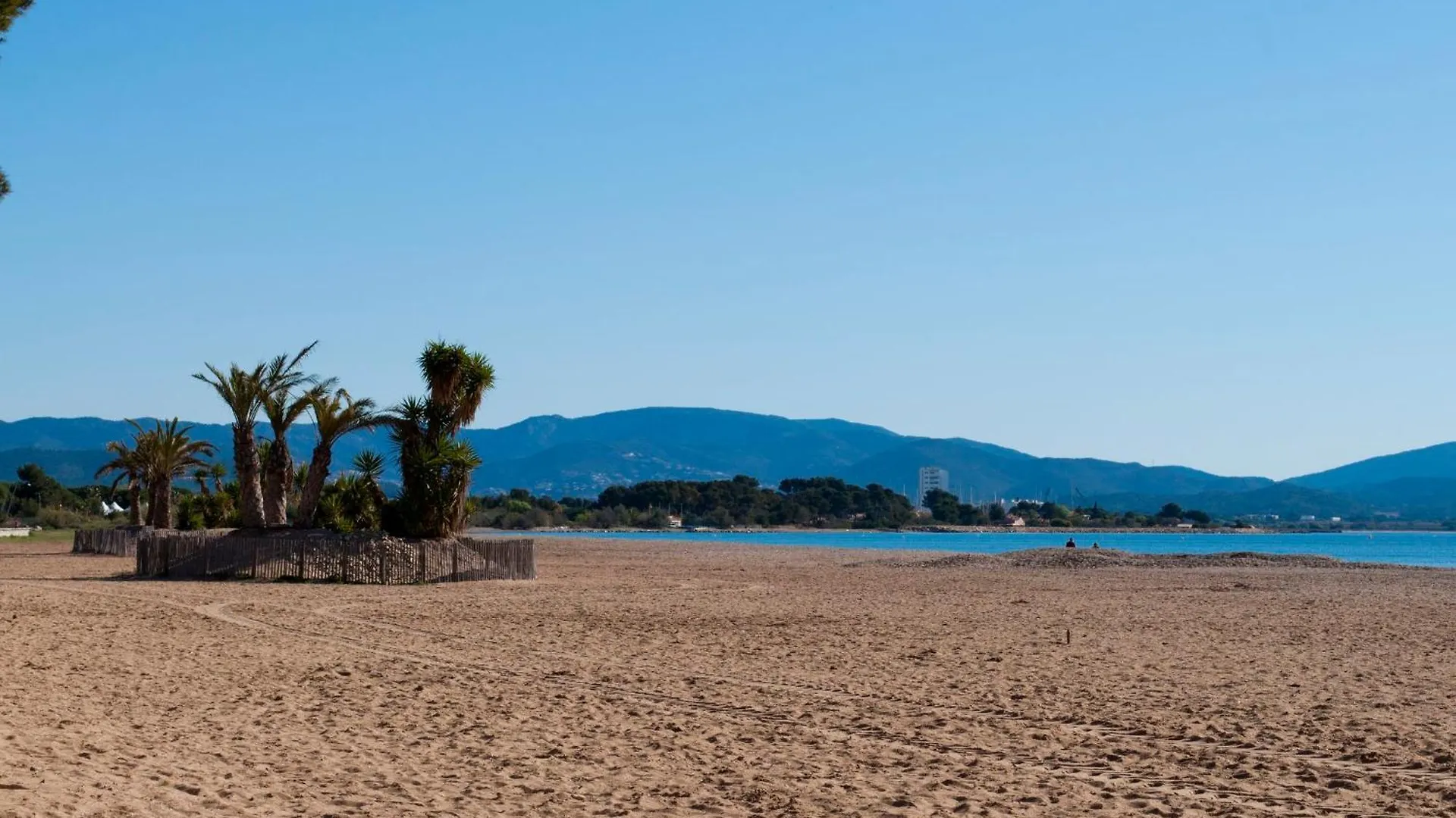 Logis Hotel Restaurant Le Kalliste Hyères Fransa