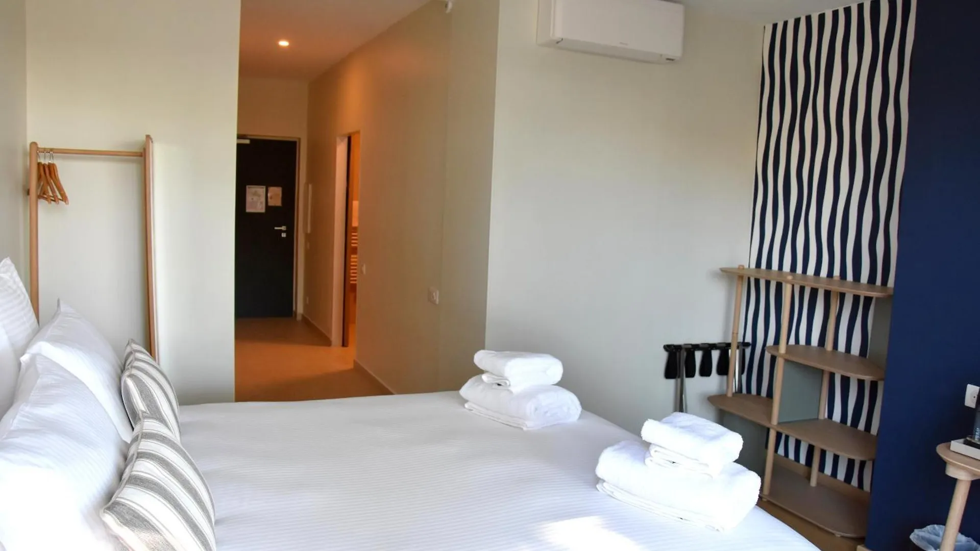 Logis Hotel Restaurant Le Kalliste Ιέρ