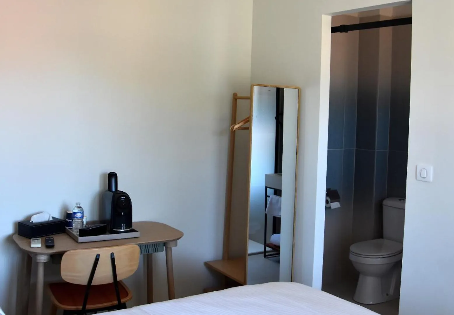 Logis Hotel Restaurant Le Kalliste Ιέρ