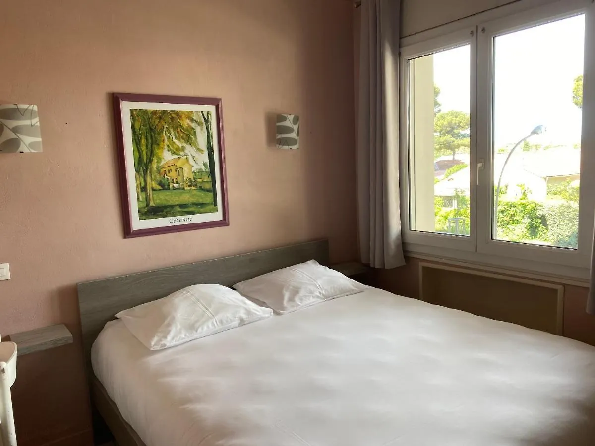 Logis Hotel Restaurant Le Kalliste Hyères